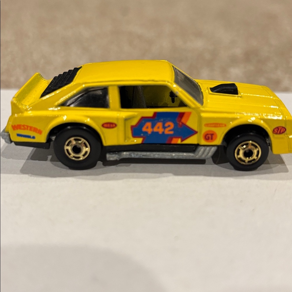 Hot Wheels Yellow Flat Out 442 Blackwall Vintage 1978 Hong Kong NM Olds Cutlass
